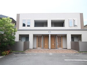 リンダ・カーサ外観写真