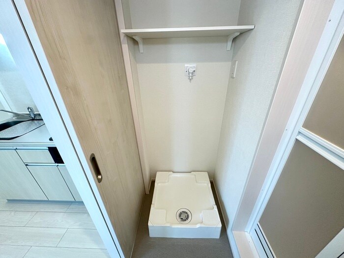 物件内観写真13　(洗濯機置場)