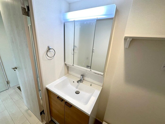 物件内観写真13　(洗面)