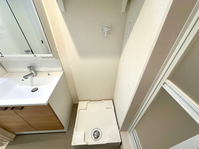 物件内観写真14　(洗濯機置場)