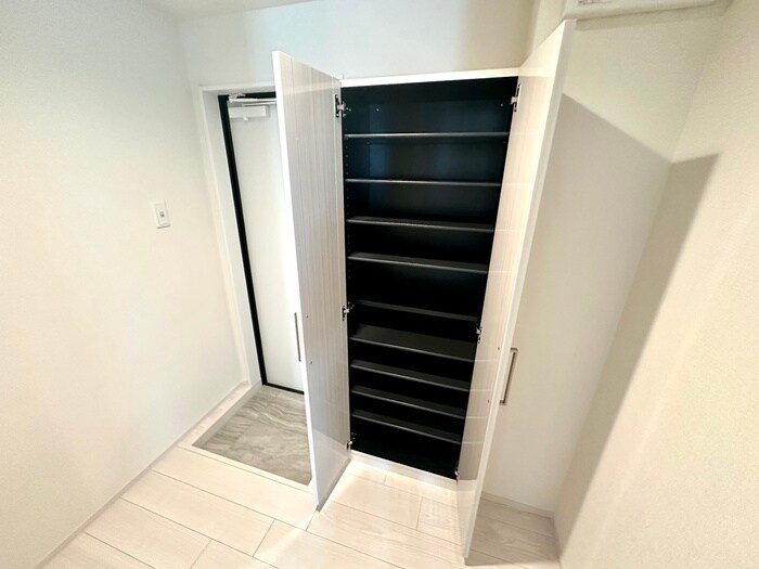 物件内観写真16　(靴箱)