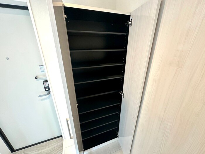 物件内観写真17　(靴箱)