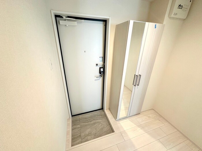 物件内観写真17　(玄関)