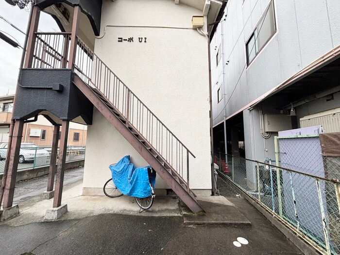 物件外観写真4　(エントランス部分)