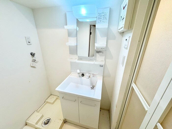 物件内観写真12　(洗面)