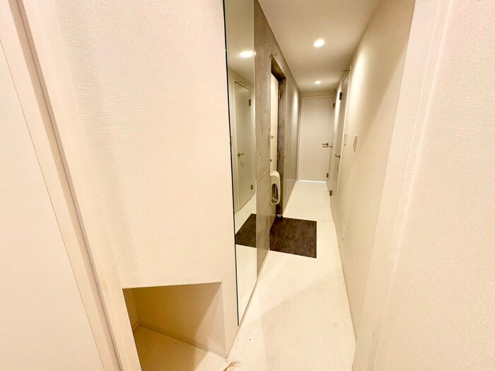 物件内観写真16　(廊下)