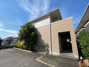 プリムロ－ズ２番館外観写真