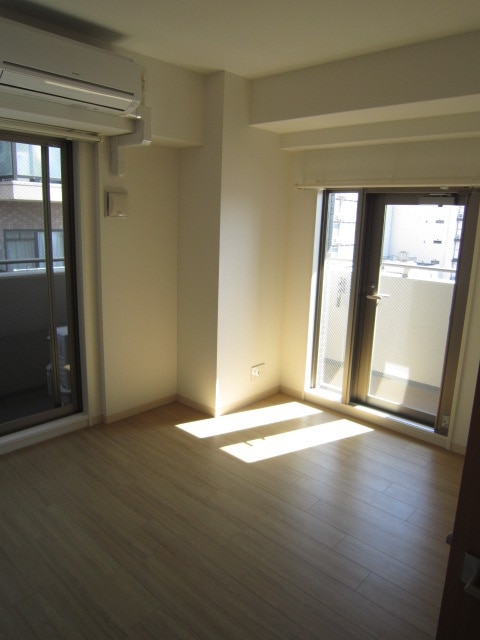 物件内観写真4　(居室)