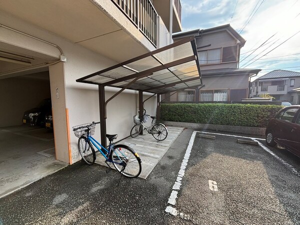 駐輪場
