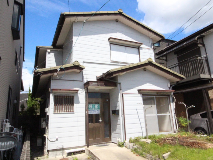 伊勢田町遊田12-247貸家