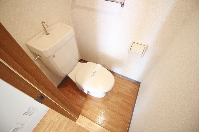 物件内観写真14　(トイレ)