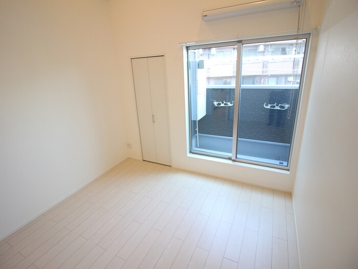 物件内観写真19　(居室)