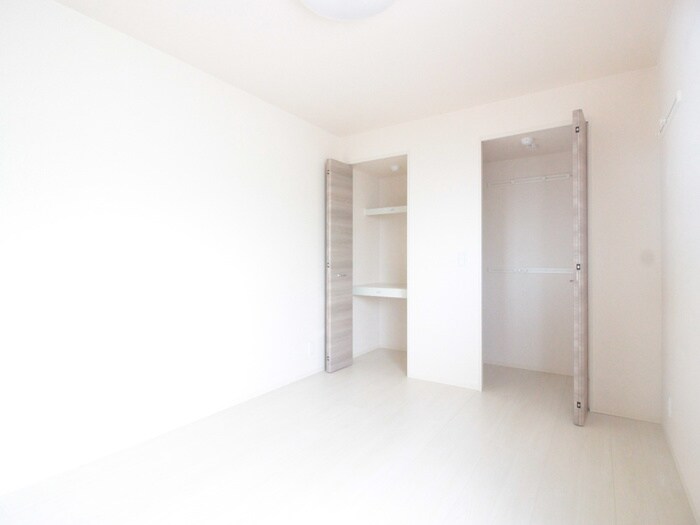 物件内観写真14　(居室)