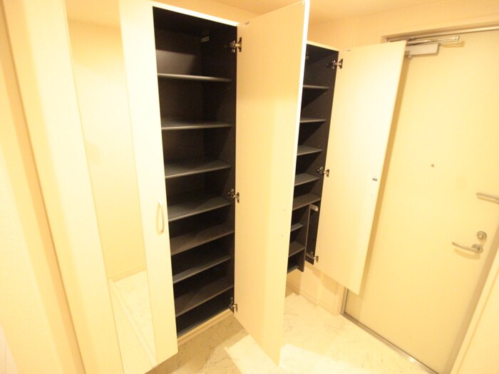 物件内観写真19　(靴箱)