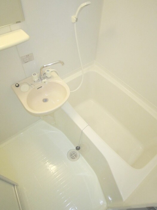 物件内観写真12　(バス／シャワールーム等)