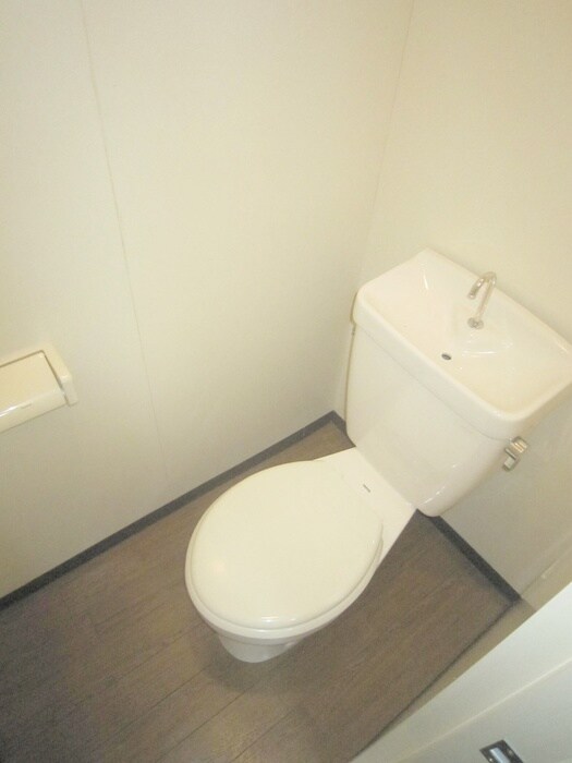 物件内観写真13　(トイレ)