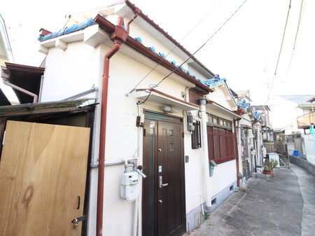 高鷲３丁目貸家外観写真