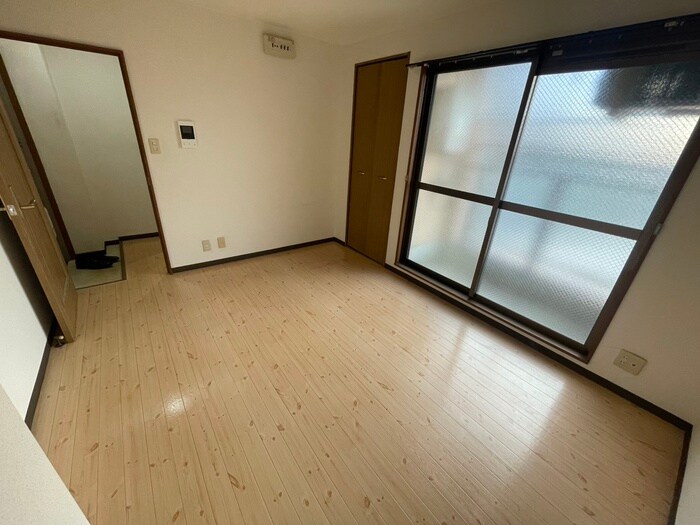 物件内観写真10　(居室)