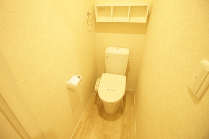 物件内観写真14　(トイレ)