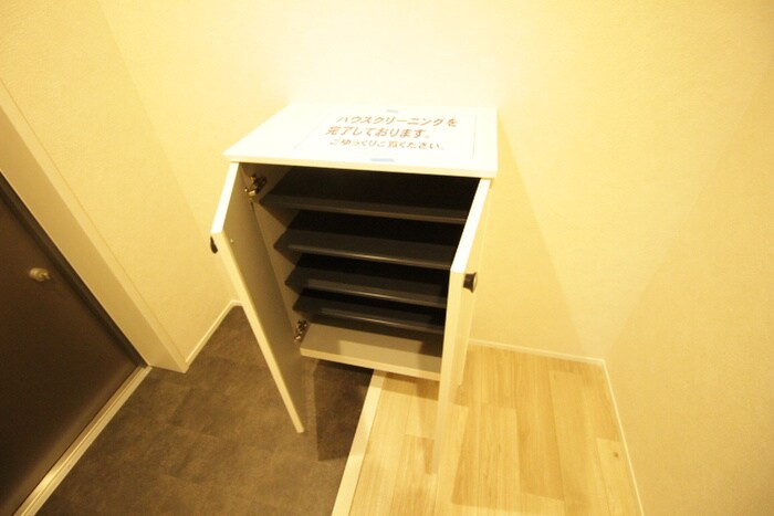 物件内観写真17　(靴箱)