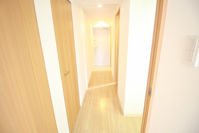 物件内観写真22　(廊下)