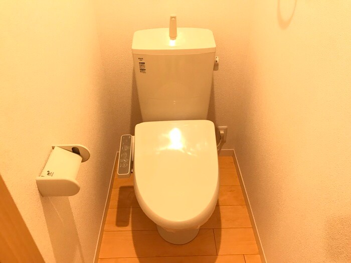 物件内観写真11　(トイレ)