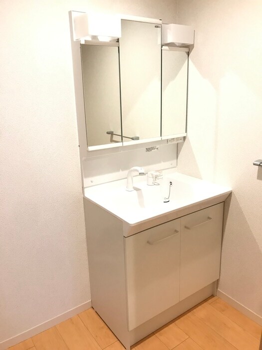 物件内観写真13　(洗面)