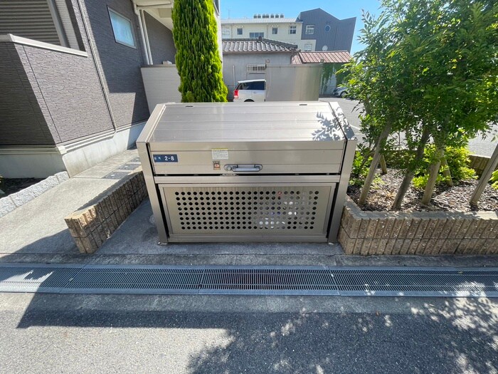 物件外観写真4　(建物設備)