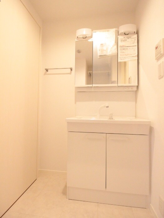 物件内観写真9　(洗面)