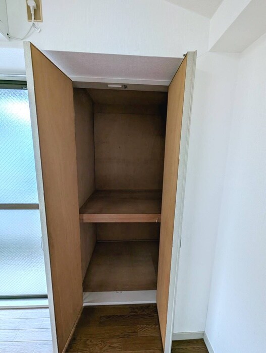 物件内観写真11　(収納)