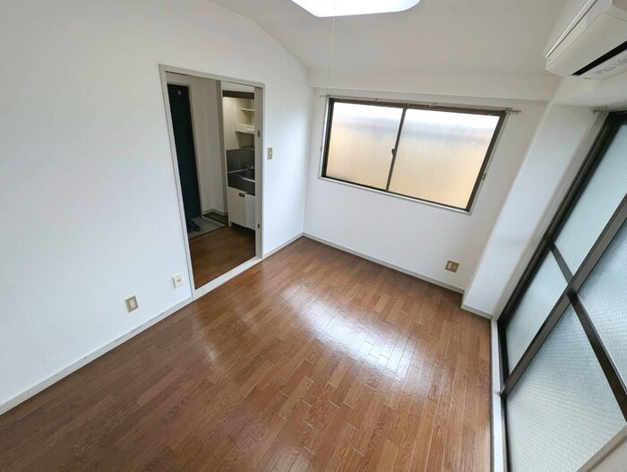 物件内観写真18　(居室)