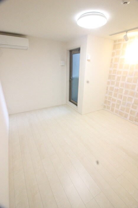 物件内観写真14　(居室)