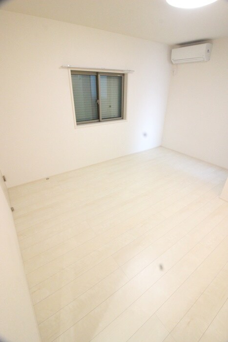 物件内観写真19　(居室)