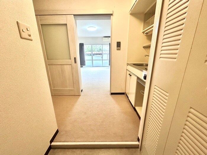 物件内観写真18　(廊下)