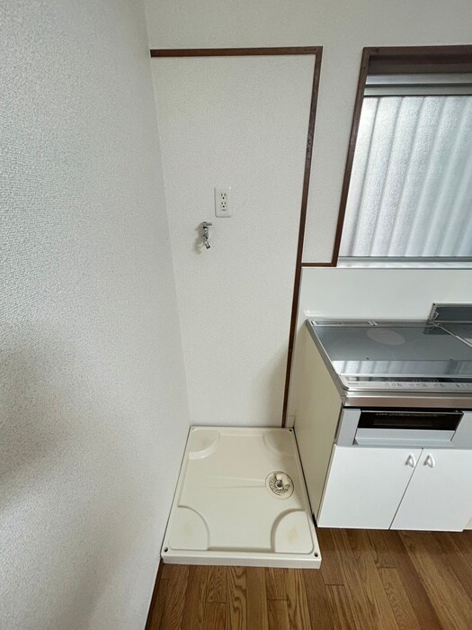 物件内観写真15　(洗濯機置場)