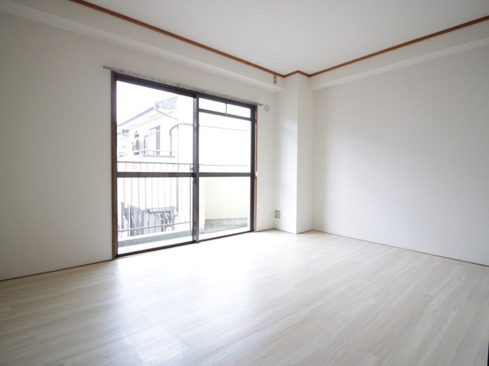 物件内観写真6　(居室)