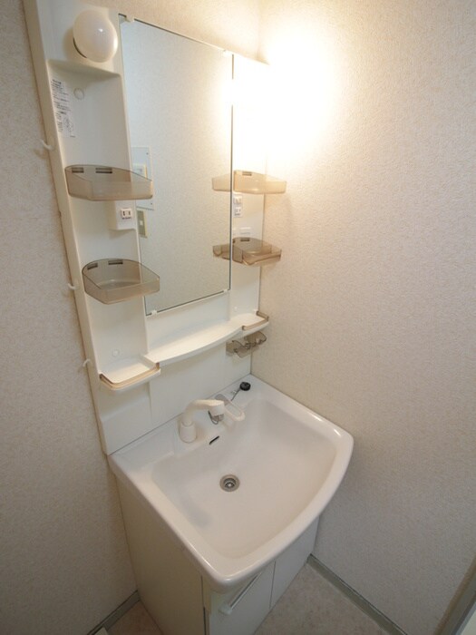 物件内観写真9　(洗面)