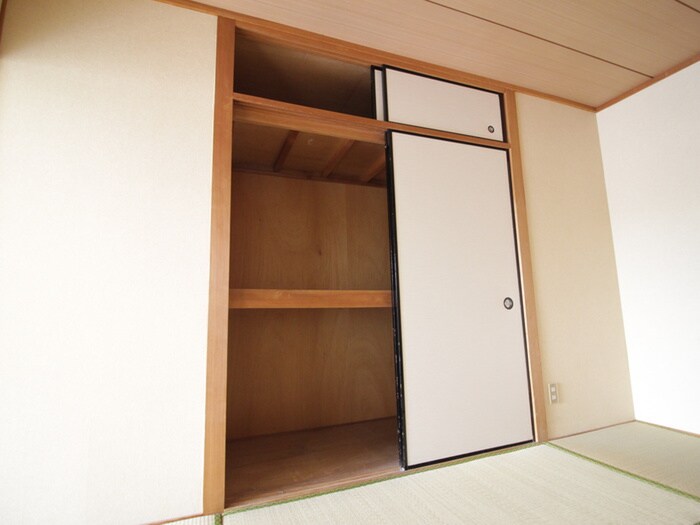 物件内観写真12　(収納)