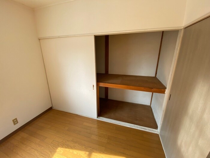 物件内観写真11　(収納)