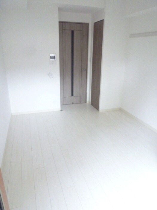 物件内観写真2　(居室)