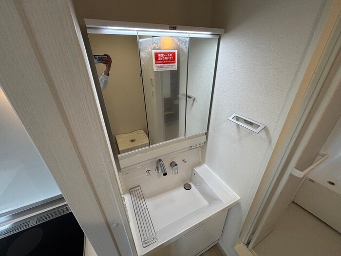 物件内観写真9　(洗面)