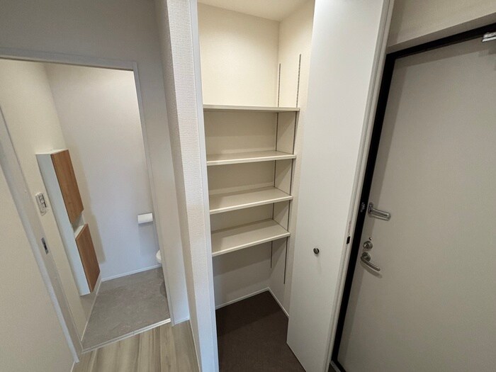 物件内観写真16　(靴箱)