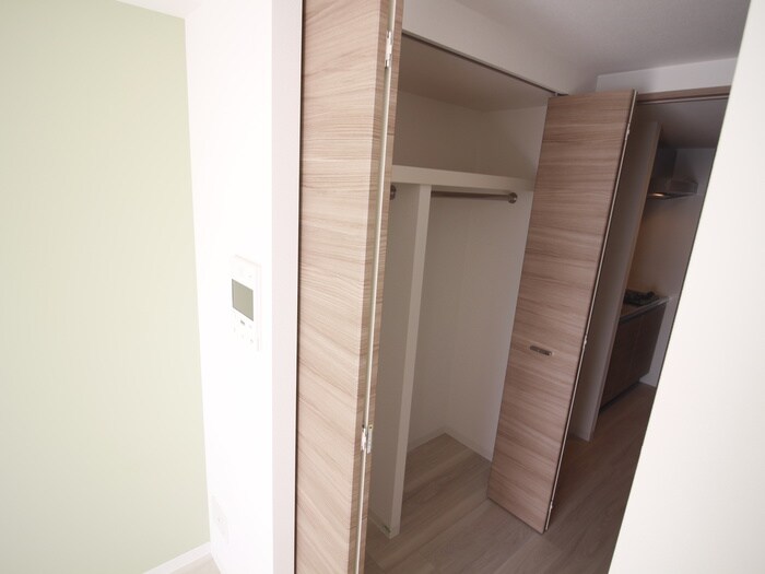 物件内観写真16　(収納)