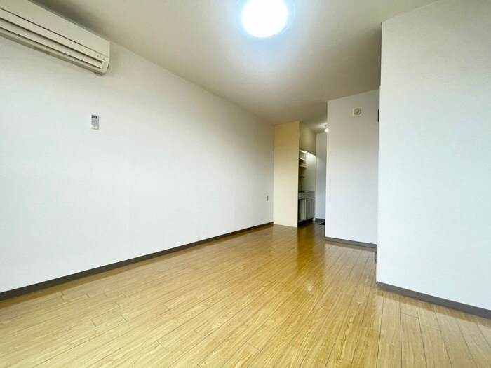 物件内観写真6　(居室)