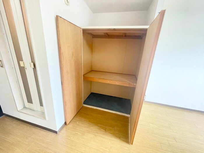 物件内観写真11　(収納)
