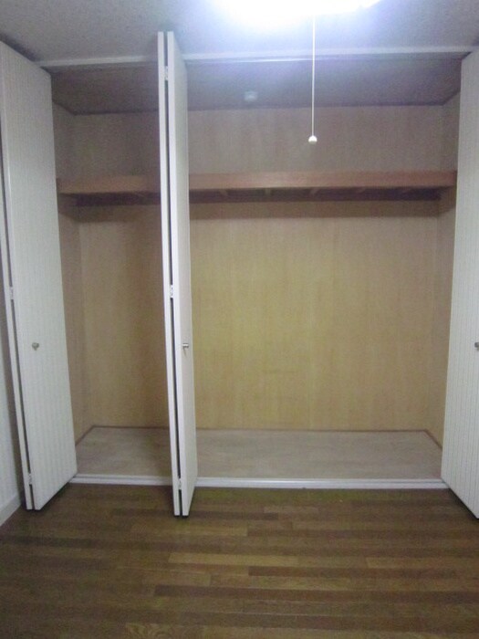 物件内観写真12　(内観写真)