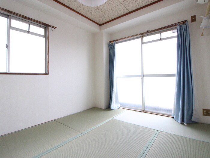 物件内観写真7　(居室)