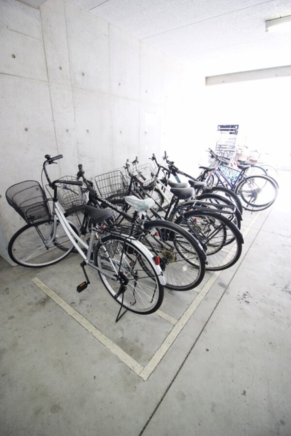駐輪場