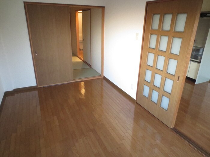 物件内観写真5　(居室)