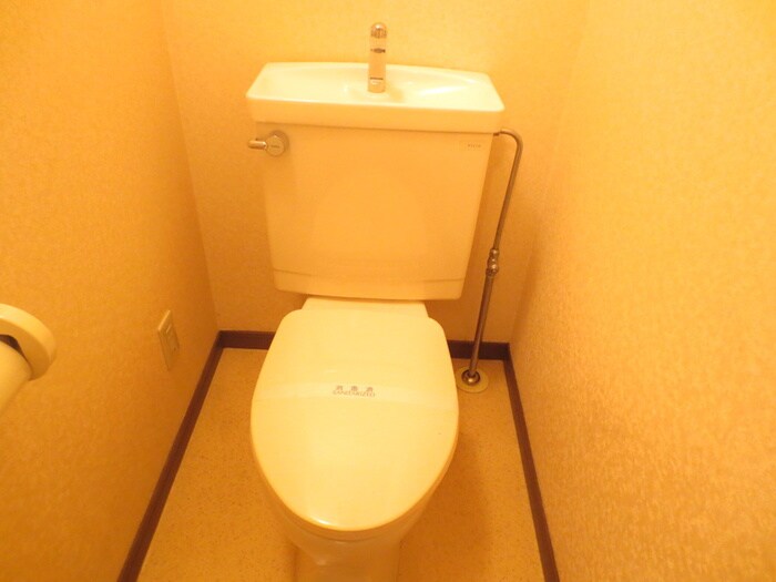 物件内観写真9　(トイレ)